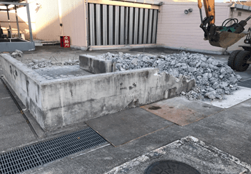 Demolition of the existing dike