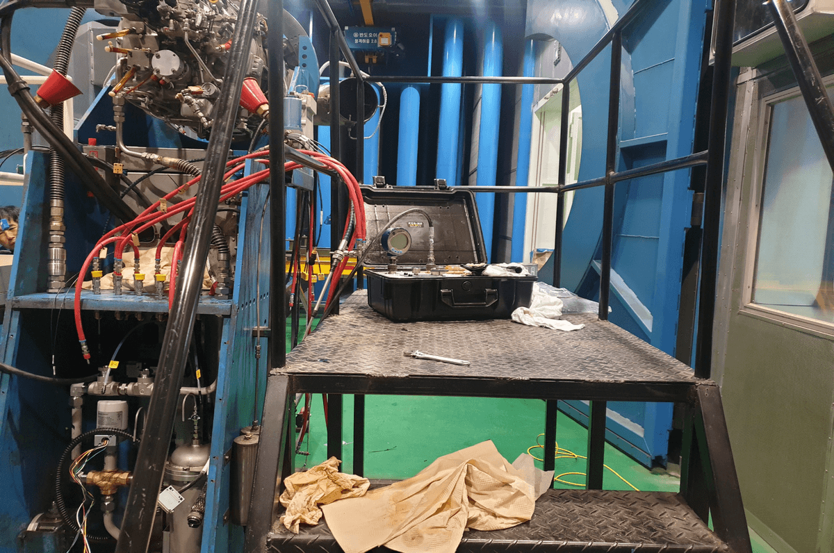 Calibration of pressure and temperature instruments